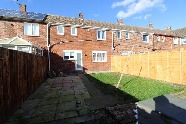3 bed property to rent in Renoir Gardens, South Shields NE34, £725 pcm