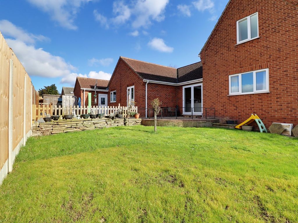 4 bed detached house for sale in Station Road, Owston Ferry, Doncaster DN9, £349,950