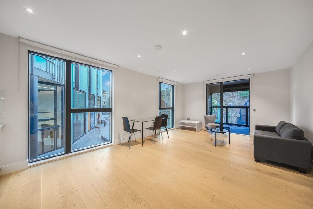 3 bed flat for sale in Patcham Terrace, London SW8, £975,000