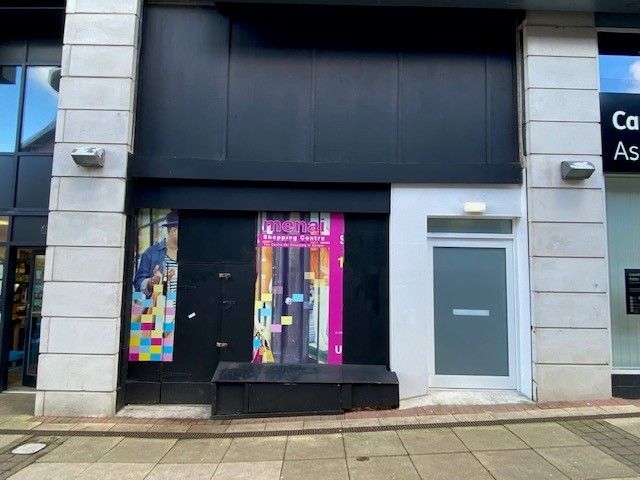 Retail premises to let in Garth Road, Bangor LL57, £22,500 pa