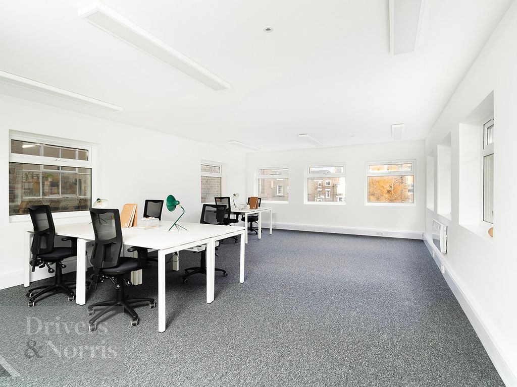 Office to let in Elthorne Road, London N19, £17,023 pa