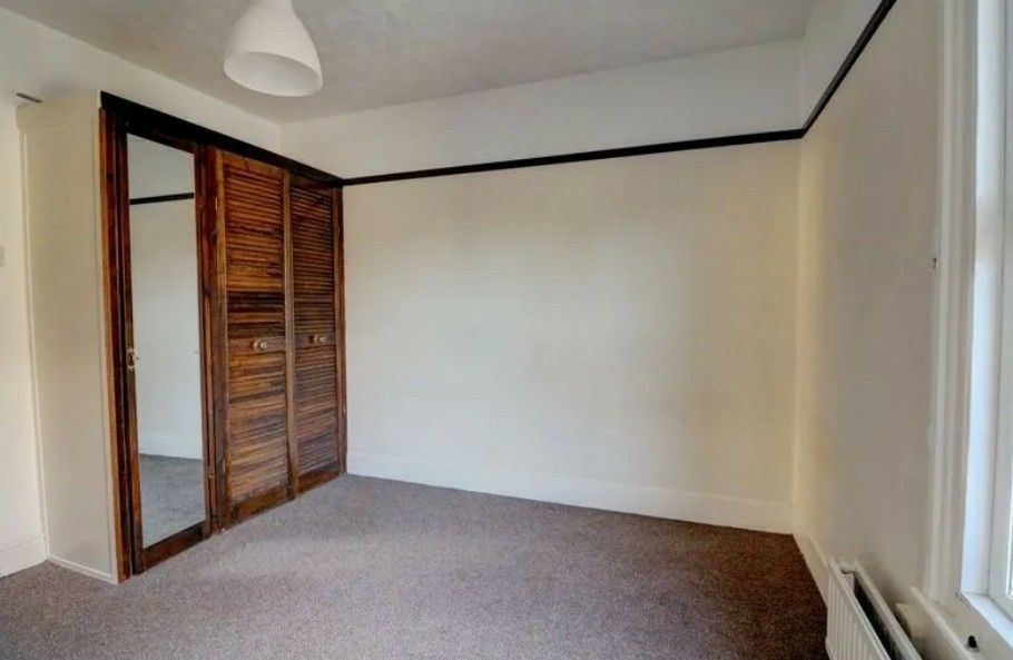 3 bed terraced house for sale in Woollard Street, Waltham Abbey EN9, £365,000