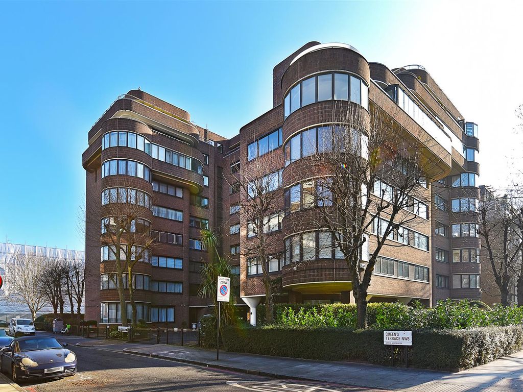 3 bed flat for sale in The Terraces, 12 Queens Terrace, St John