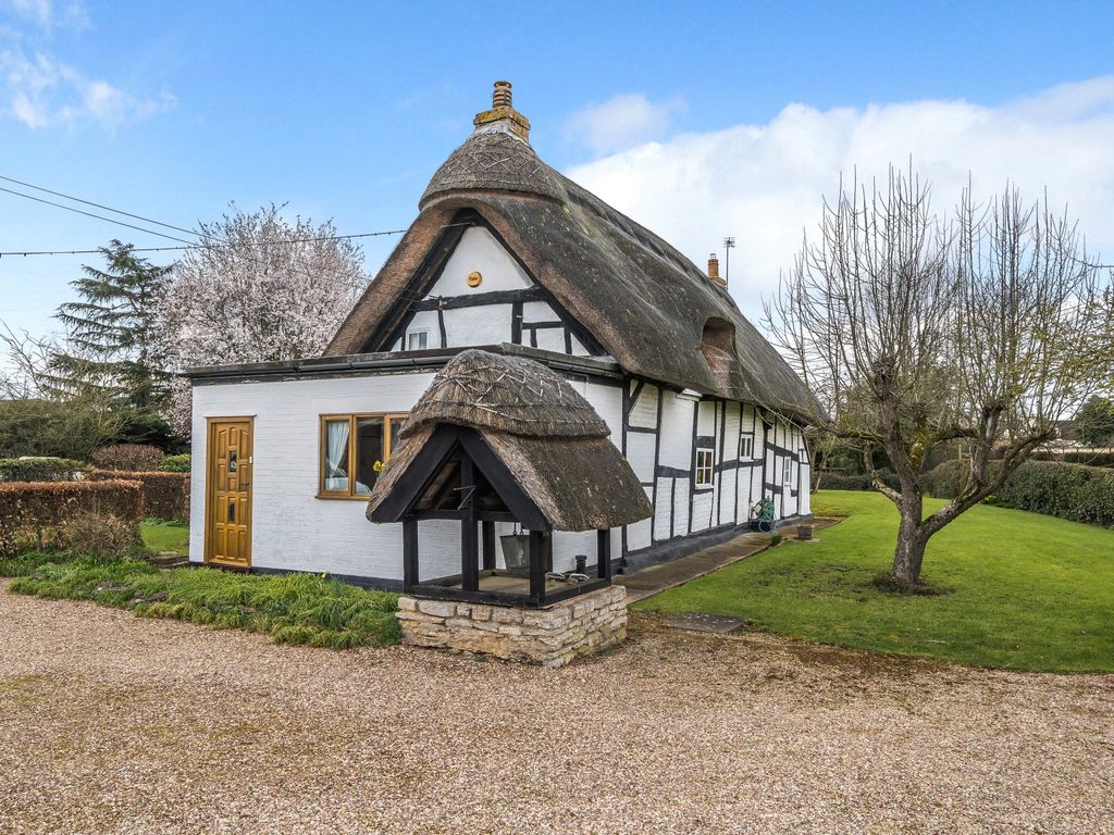 3 bed cottage for sale in Ledbury Road, Staunton, Gloucester, Gloucestershire GL19, £425,000