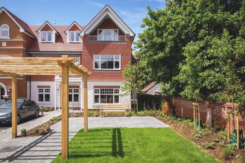 New home, 2 bed property for sale in Horsham Road, Cranleigh GU6, £535,000