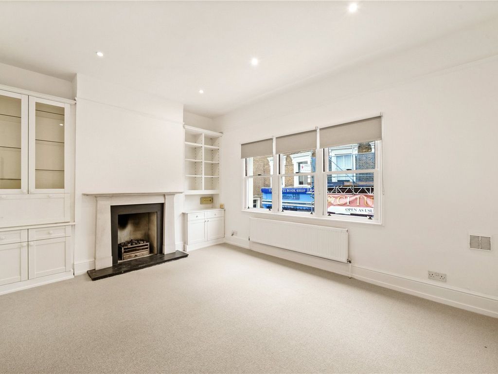 2 bed flat to rent in Portobello Road, London W11, £3,792 pcm