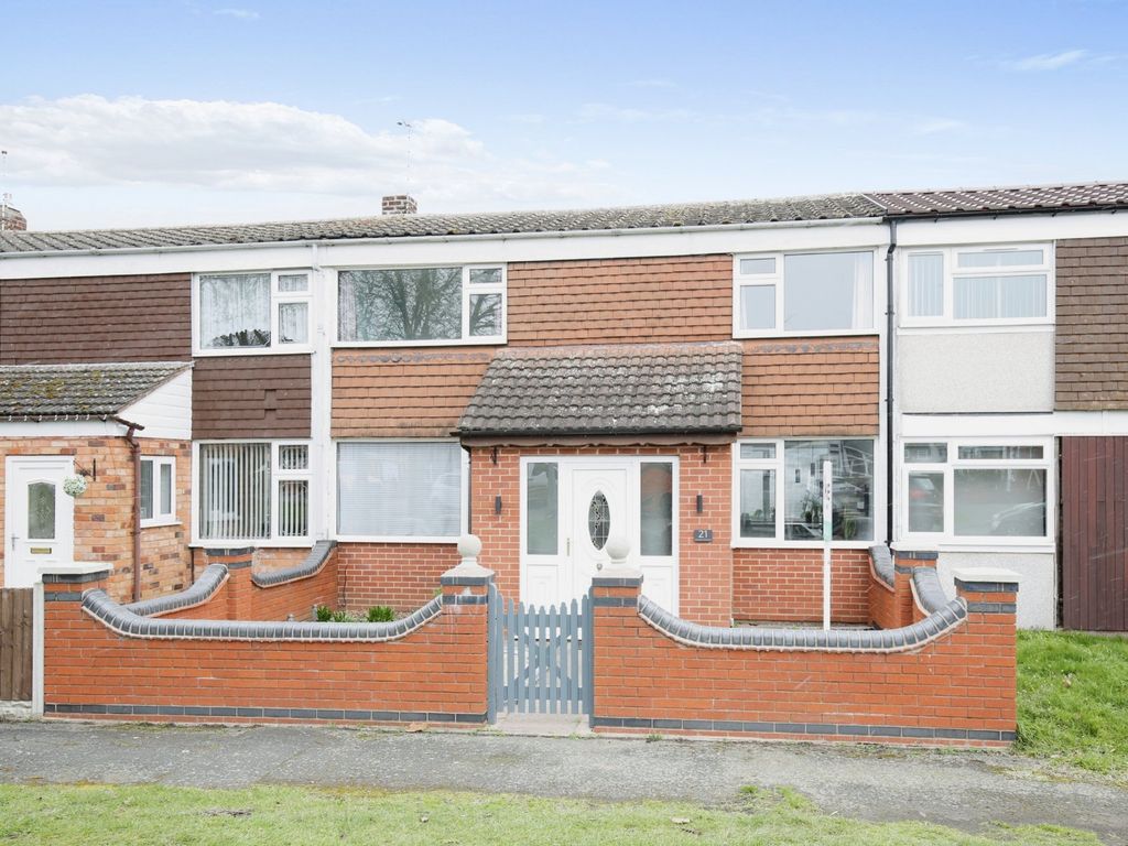 3 bed terraced house for sale in Leicester Crescent, Atherstone CV9, £215,000