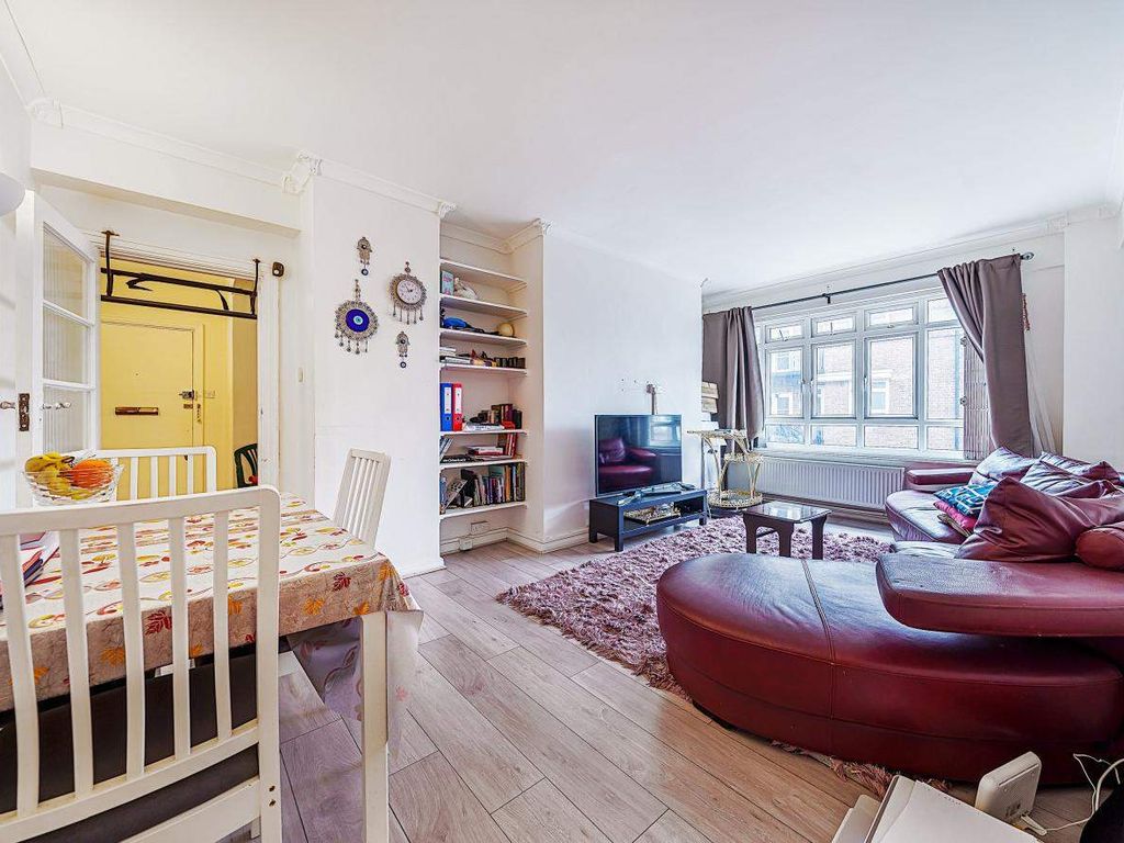 2 bed flat for sale in Portsea Place, London W2, £650,000