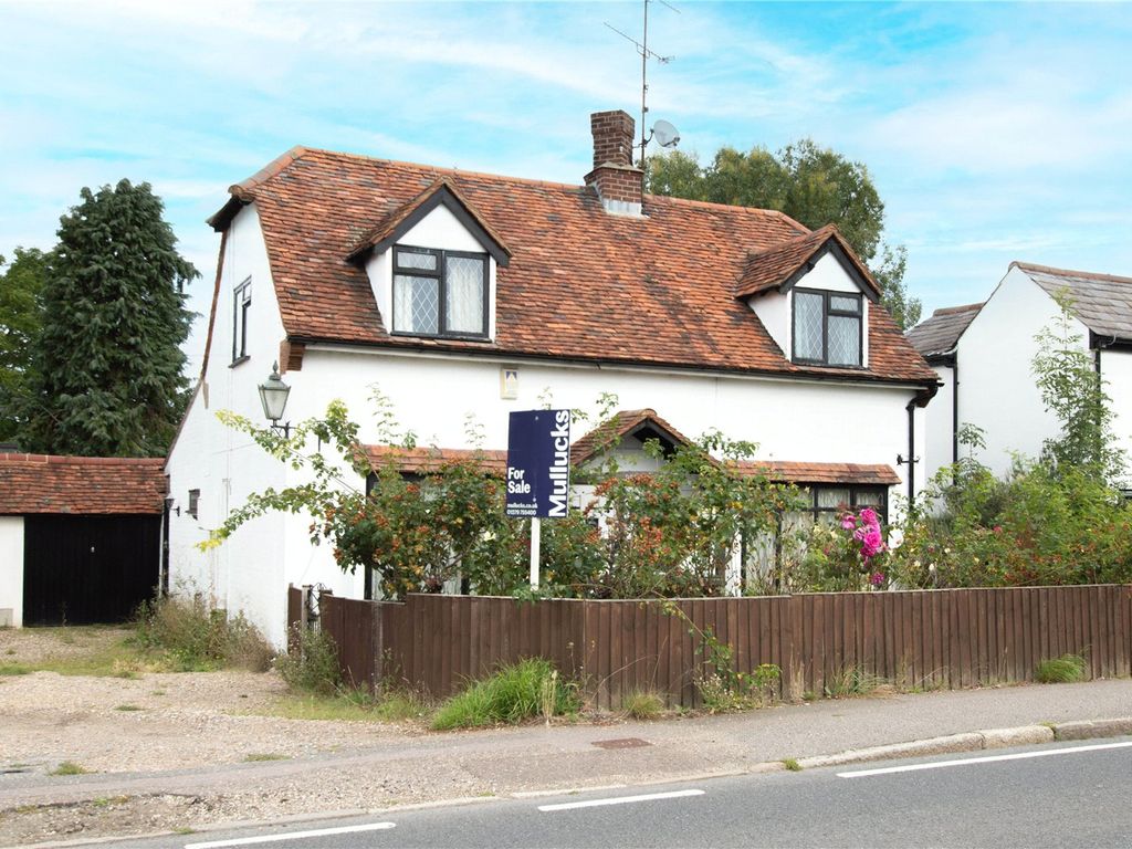 3 bed detached house for sale in The Street, Sheering, Essex CM22, £475,000