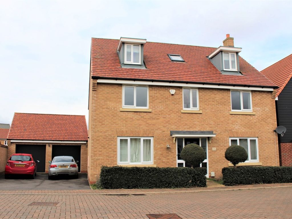 5 bed detached house for sale in Green Walk, Papworth Everard, Cambridge CB23, £600,000