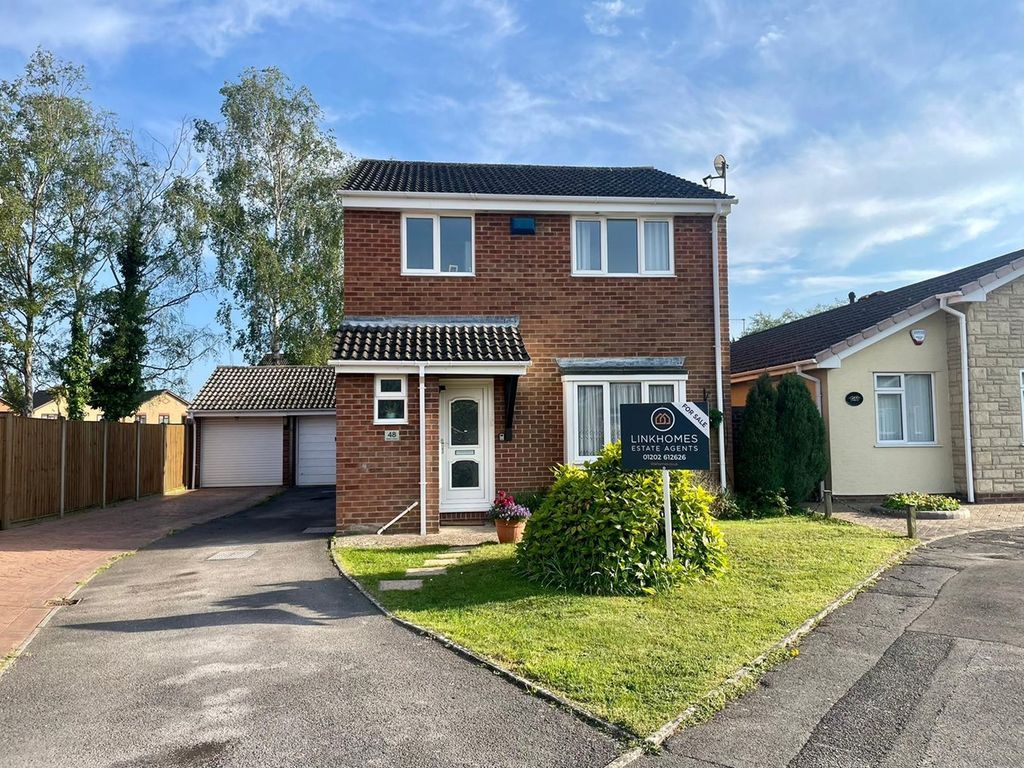 4 bed detached house for sale in Halstock Crescent, Poole BH17, £385,000