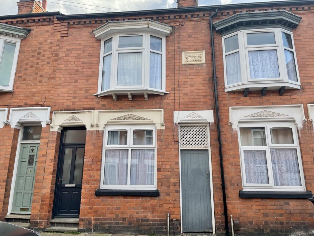 2 bed terraced house to rent in Wolverton Road, Leicester LE3, £1,127 pcm