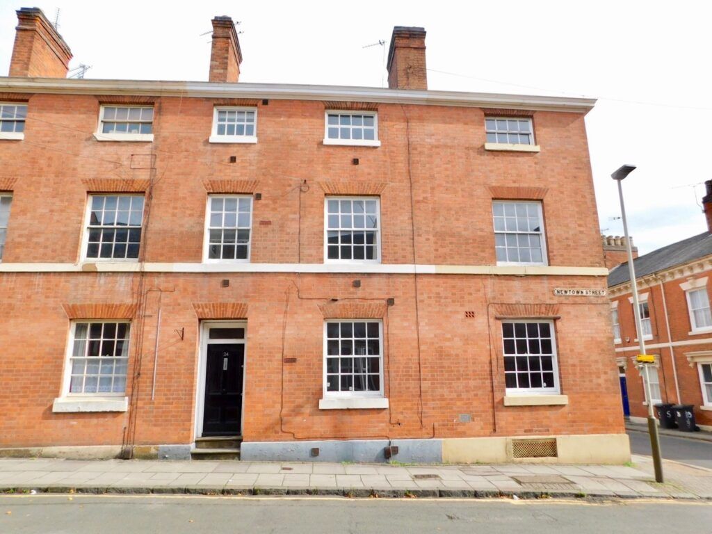 6 bed town house to rent in Newtown Street, Leicester LE1, £2,600 pcm