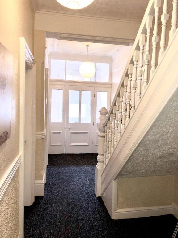 6 bed detached house to rent in Ampthill Road, Liverpool, Merseyside L17, £368 pppm