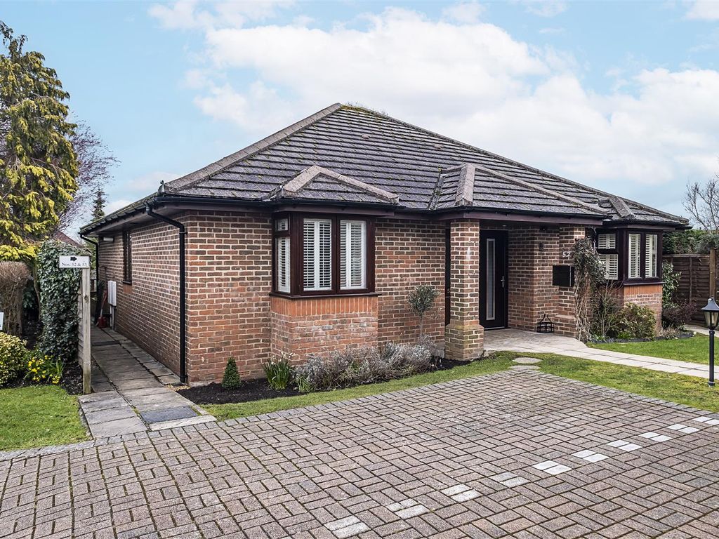 2 bed bungalow for sale in Oakmead Green, Epsom KT18, £400,000