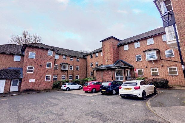 2 bed flat to rent in St. Giles Close, Durham DH1, £1,200 pcm