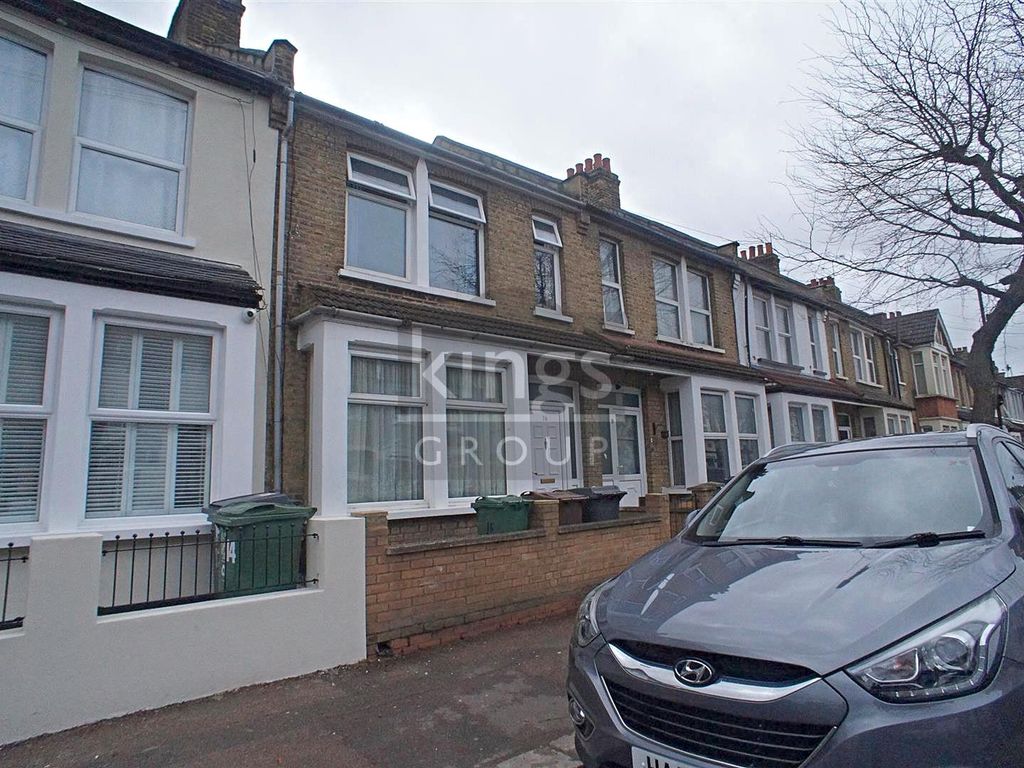 3 bed property for sale in Leonard Road, London E4, £450,000