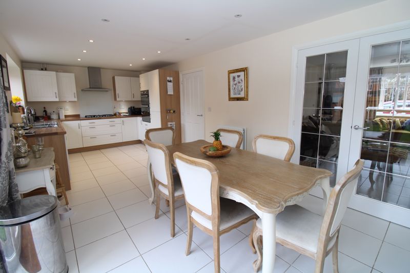 4 bed detached house for sale in Goldfinch Place, Lower Stondon SG16, £550,000