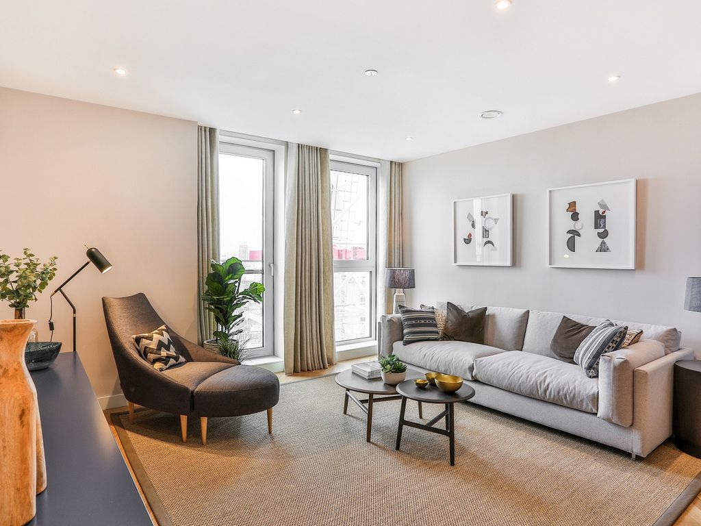 1 bed flat for sale in 251 Southwark Bridge Road, London SE1, £585,000
