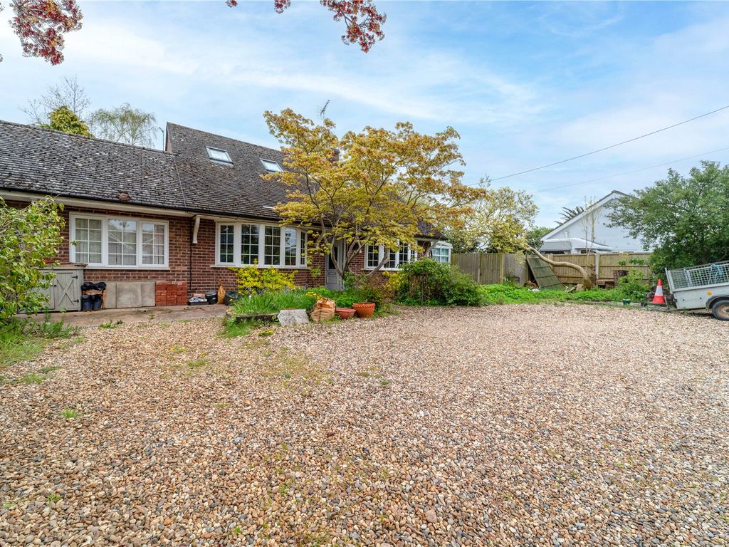3 bed bungalow for sale in Coggeshall Road, Dedham, Colchester, Essex CO7, £700,000