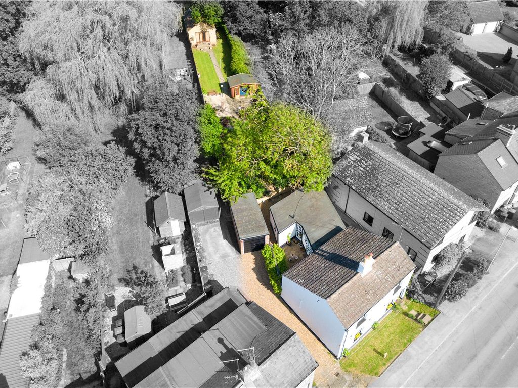 4 bed detached house for sale in Histon Road, Cottenham, Cambridge, Cambridgeshire CB24, £550,000