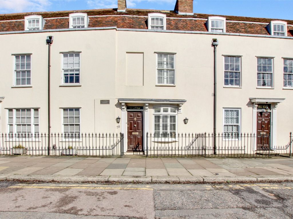 2 bed detached house for sale in The Green, Southgate, London N14, £599,995