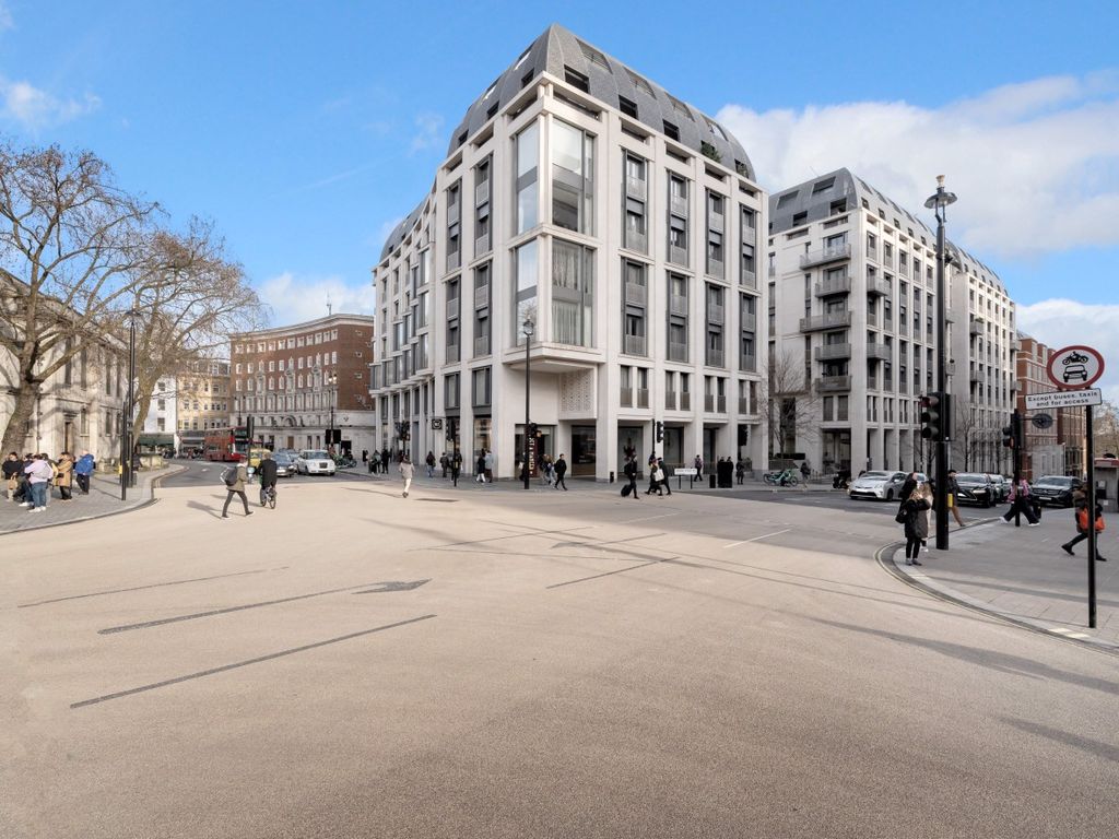 1 bed flat for sale in Strand, Temple WC2R, £1,400,000