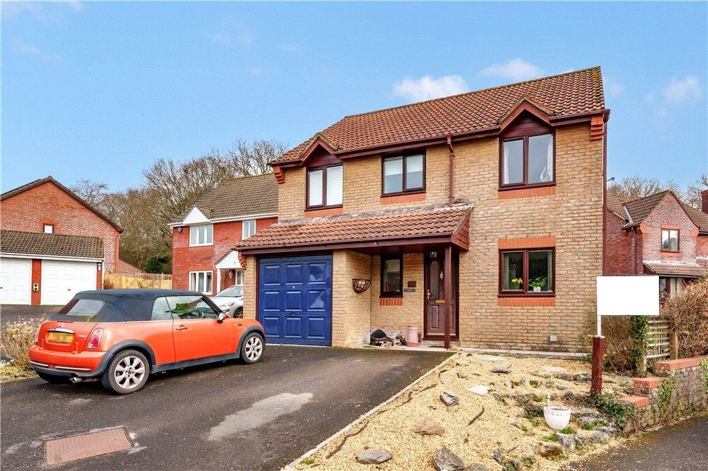 4 bed detached house for sale in Broadbent Close, Rownhams, Southampton, Hampshire SO16, £440,000