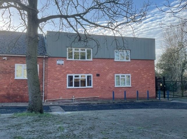 Commercial property to let in Suite 1A The Hollies, The Stables, Newport Road, Stafford, Staffordshire ST16, £10,000 pa