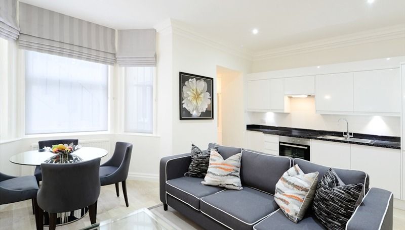 1 bed flat to rent in Somerset Court, Lexham Gardens, Kensington, London W8, £2,751 pcm