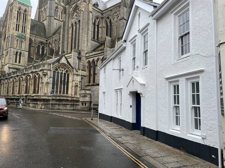 Office to let in 14 St Mary Street, Truro TR1, £6,000 pa