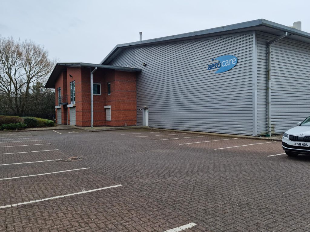Warehouse to let in Gemini Business Park, Warrington WA5, Non quoting