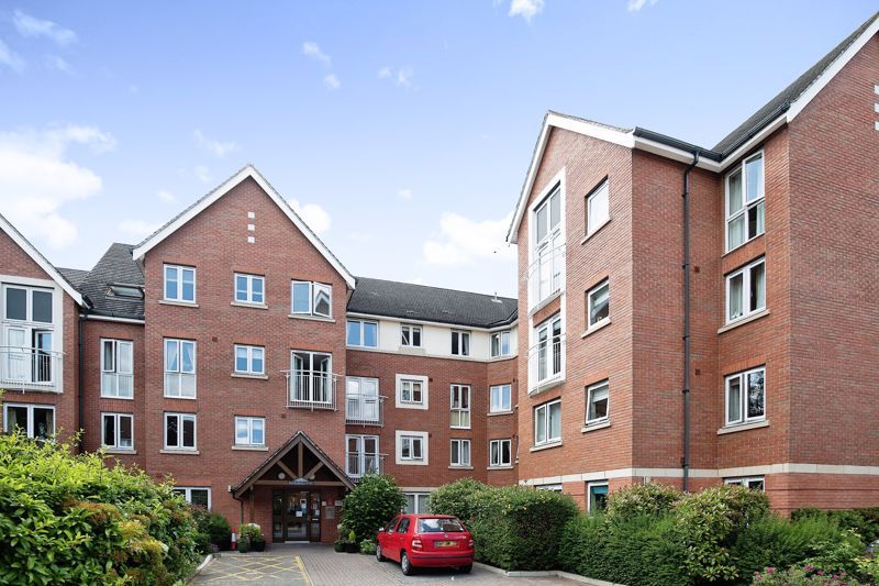 2 bed flat for sale in Hathaway Court, Stratford-Upon-Avon CV37, £167,000