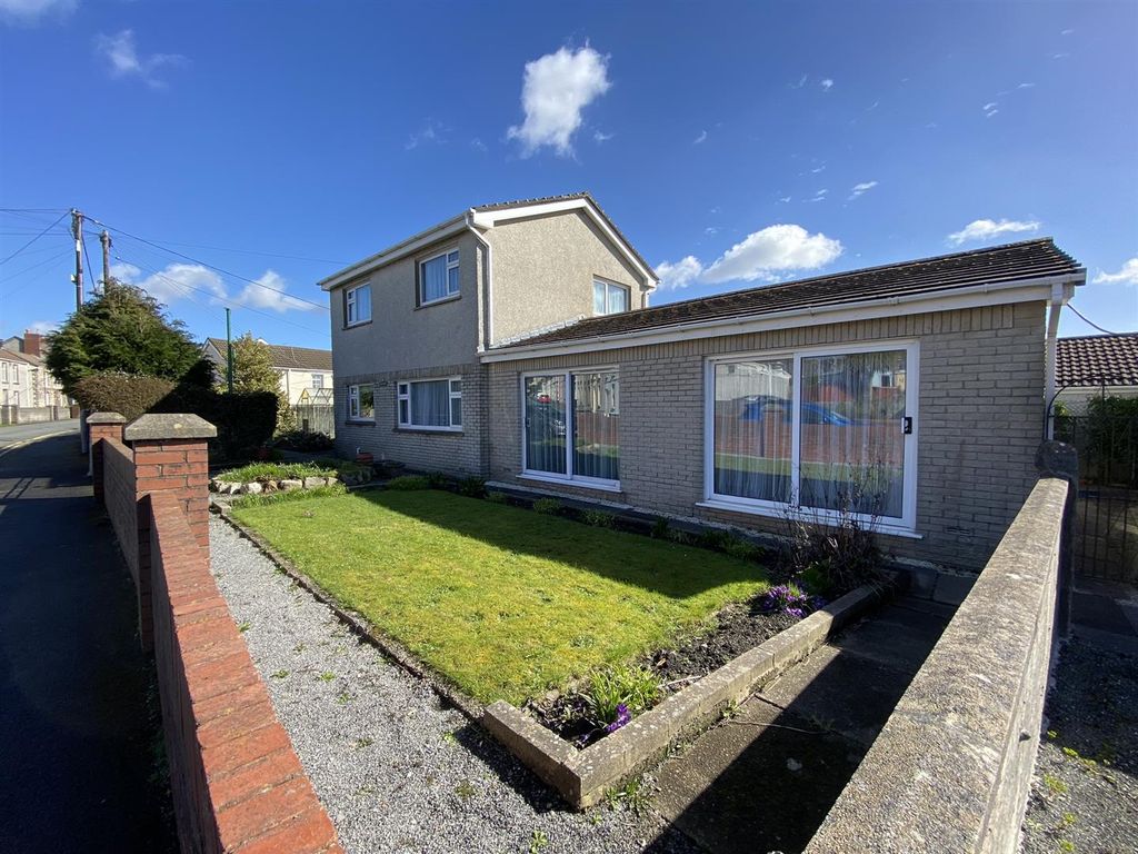 4 bed detached house for sale in Pencoed Road, Burry Port SA16, £349,995