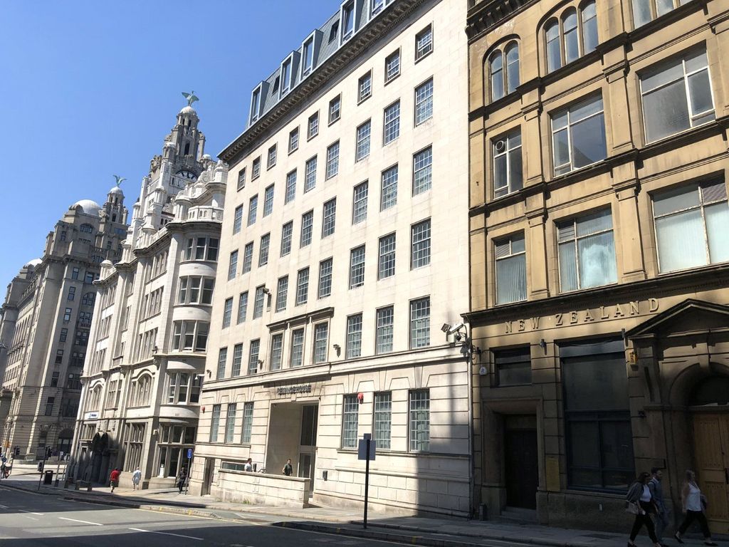 1 bed flat for sale in Water Street, Liverpool L2, £140,000