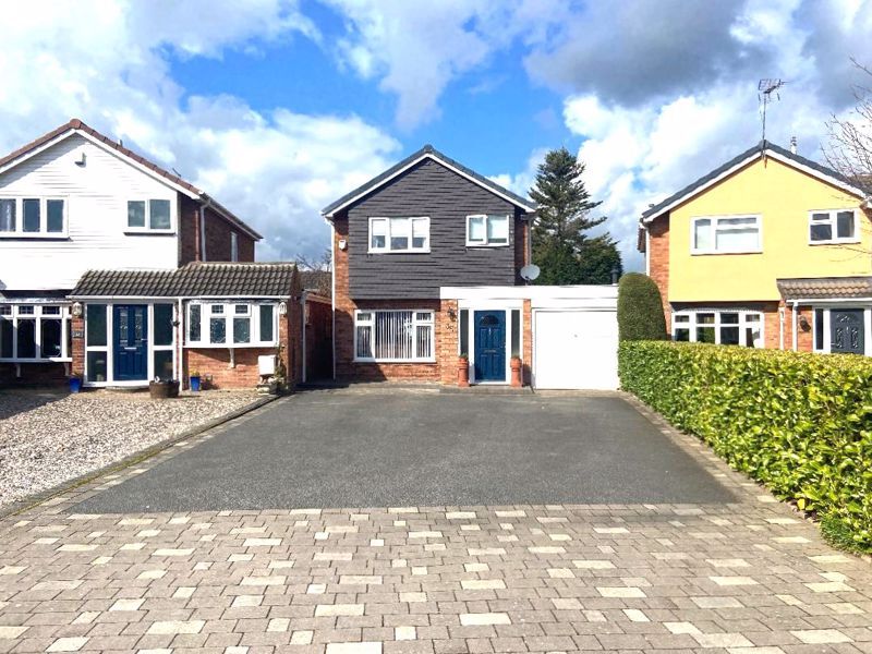 3 bed detached house for sale in Templars Way, Penkridge, Staffordshire ST19, £375,000