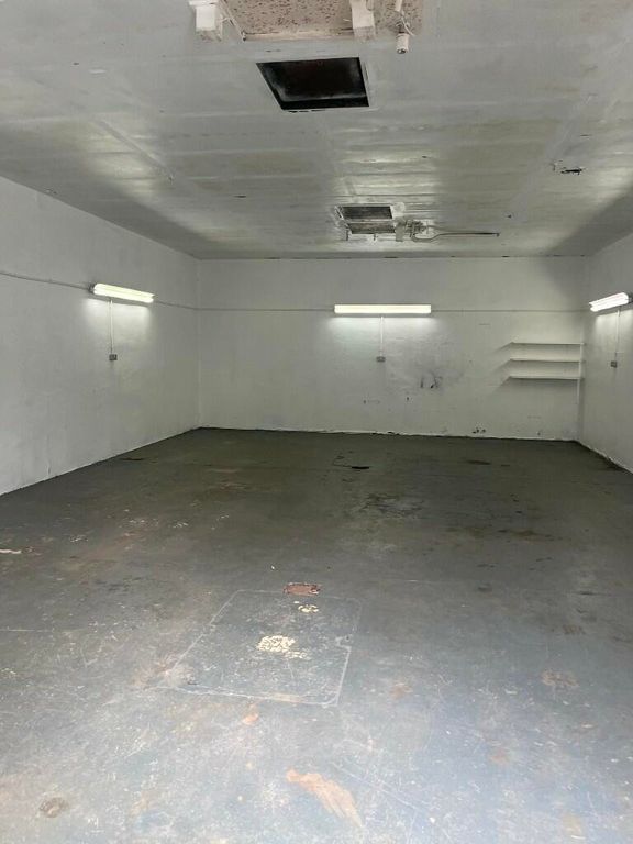 Warehouse to let in Church Lane, Chelmsford CM3, £6,000 pa