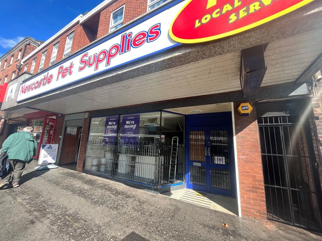 Retail premises to let in 81 High Street, Newcastle, Staffordshire ST5, £6,000 pa