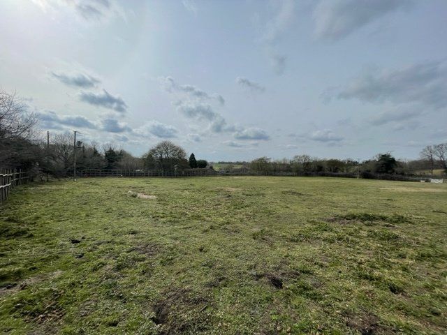 Land for sale in Wethersfield Road, Finchingfield, Braintree, Essex CM7, £600,000