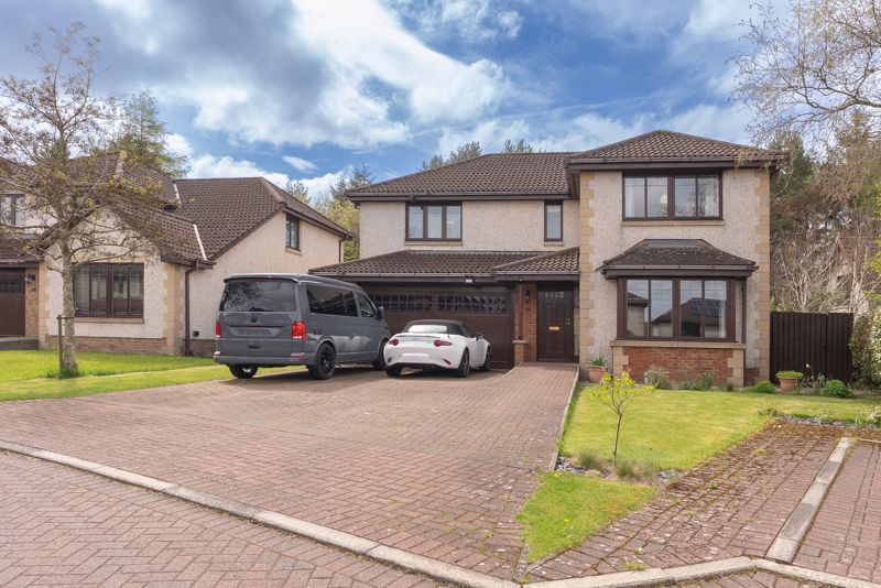 5 bed detached house for sale in Lawson Glade, Livingston EH54, £425,000