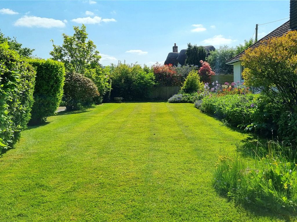 3 bed country house for sale in Charlton, Shaftesbury, Wiltshire SP7, £500,000