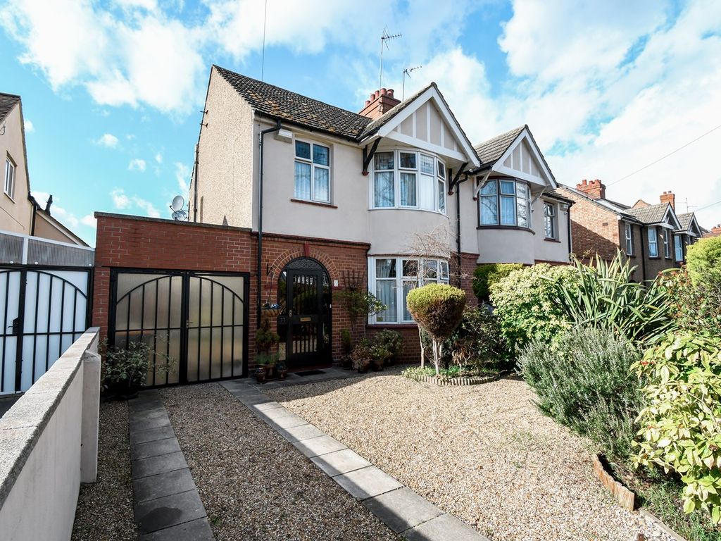 3 bed semi-detached house for sale in Elstow Road, Bedford MK42, £380,000