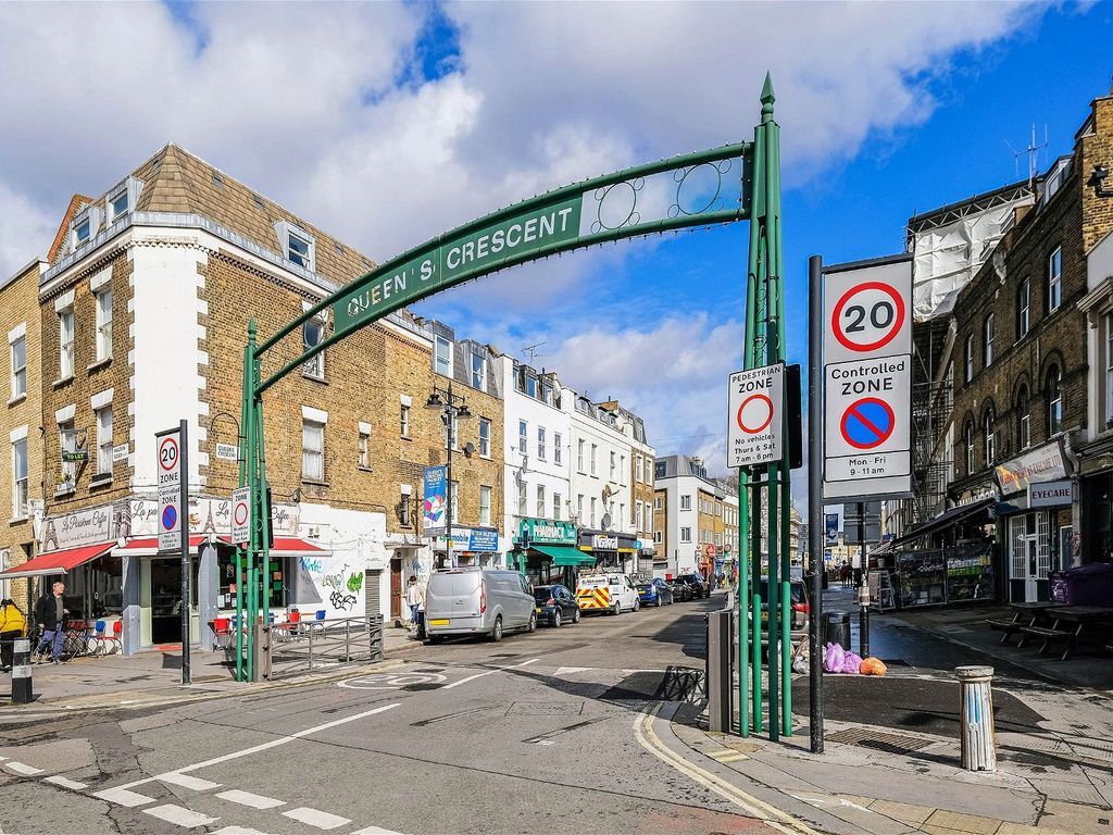 1 bed flat for sale in Queens Crescent, Kentish Town, London NW5, £340,000