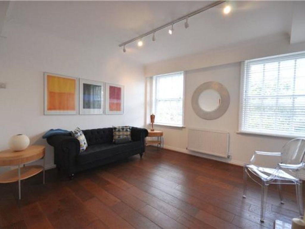 1 bed flat for sale in Brompton Road, Knightsbridge SW3, £980,000