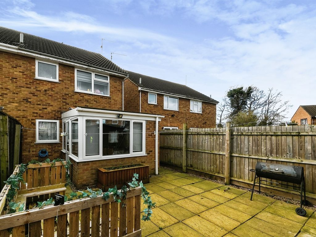 3 bed semi-detached house for sale in Prince Of Wales Close, Wisbech PE13, £175,000