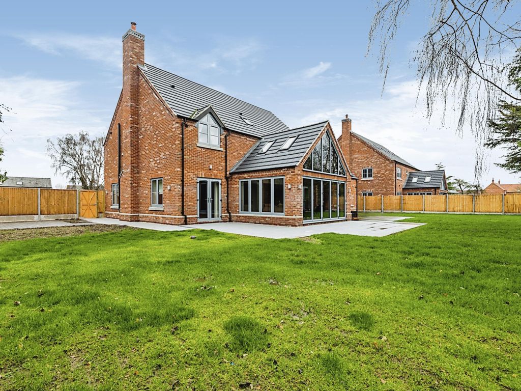 5 bed detached house for sale in Fenton Grange, Fenton, Lincoln LN1, £750,000