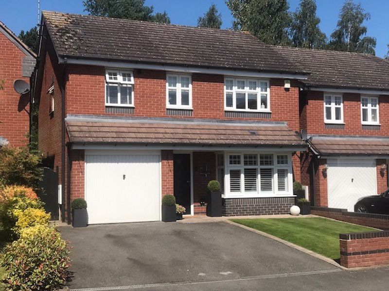 4 bed detached house for sale in Bluebell Hollow, Stafford ST17, £410,000