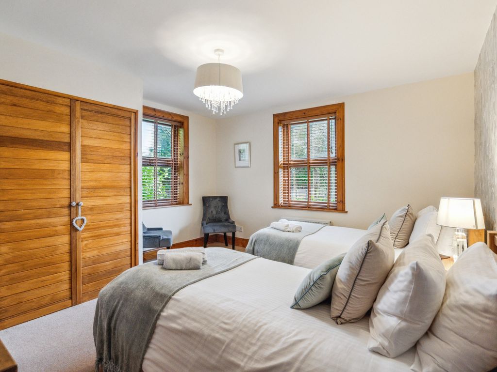 3 bed cottage for sale in Kilmaronock Cottage, Alexandria, West Dunbartonshire G83, £375,000