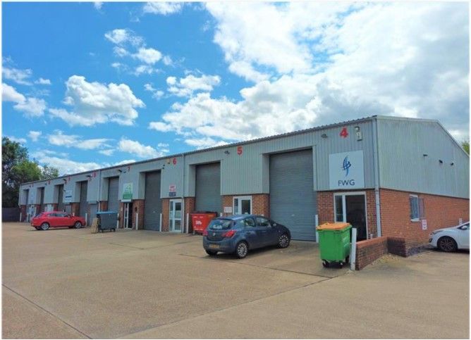 Warehouse to let in City Business Park, Canterbury, Kent CT1, £17,680 pa