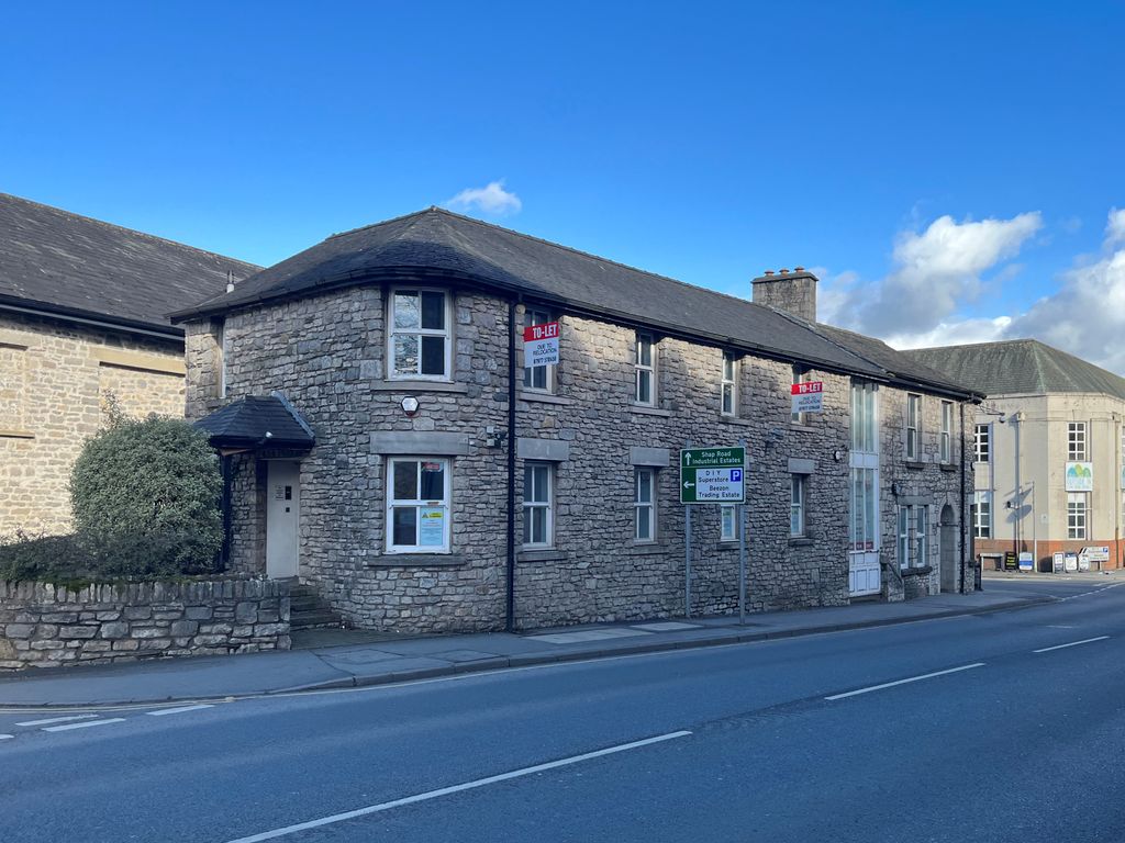 Office to let in New And Old Beezon Chambers, Sandes Avenue, Kendal, Cumbria 6Bl LA9, £8,000 pa